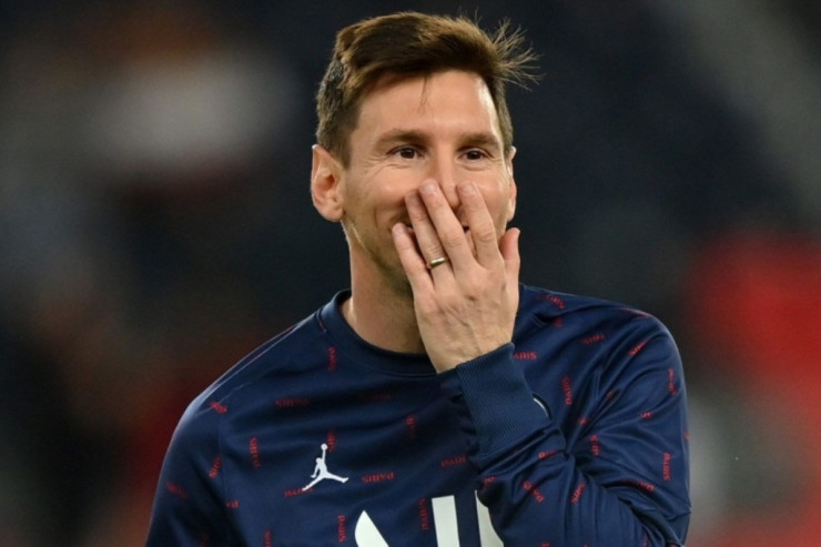 Messi "Qızıl top"un birinci namizədidir - YENİ SİYAHI