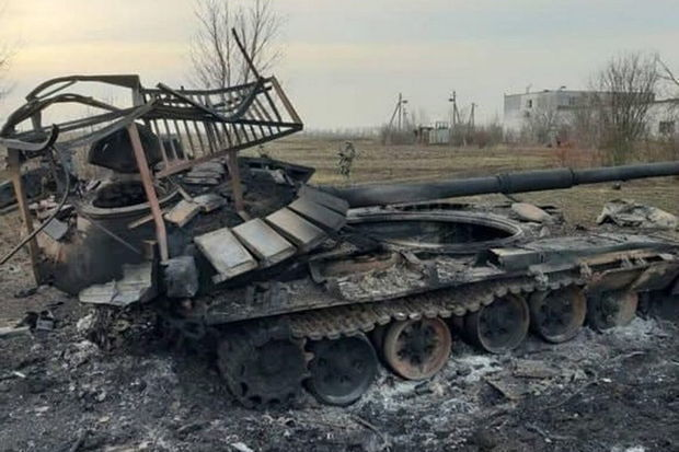 Rusiya Ukraynada tanklarının yarısını itirib