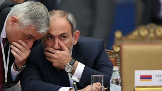 Paşinyan qapalı görüşdə Azərbaycanla sülh sazişini müzakirə etdi