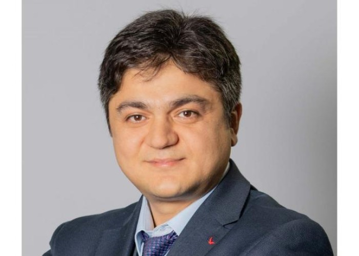 Elektron Təhlükəsizlik Xidmətinin rəisi işdən çıxdı