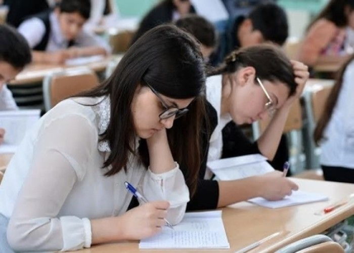 İmtahanda 50 mindən çox şagird iştirak edəcək