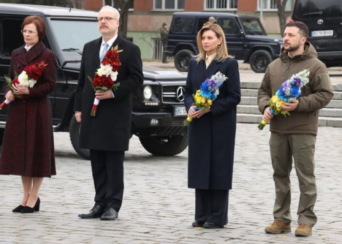 Zelenski Latviya prezidenti ilə birgə Lvova getdi