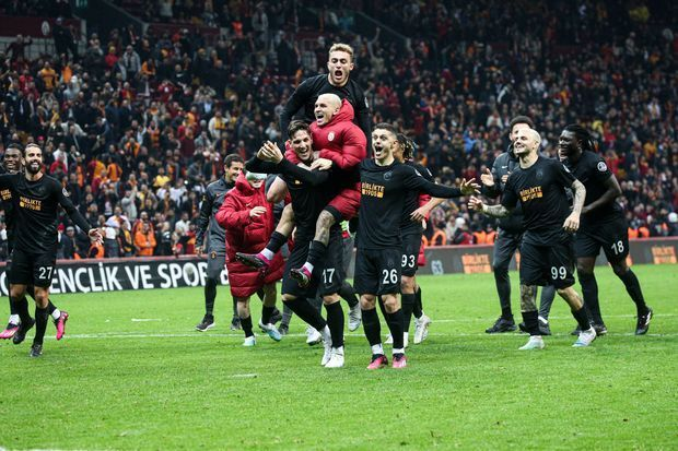 “Qalatasaray” ulduzlarını Bakıya gətirəcək?