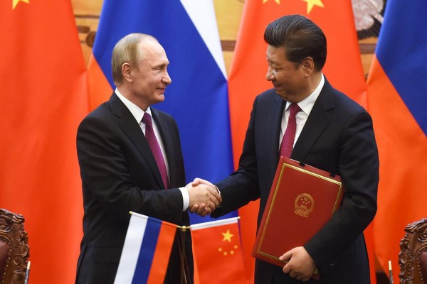 Putin Si Cinpinlə sülh planını müzakirə etməyib