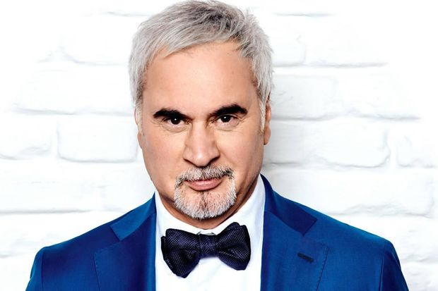 Valeri Meladze ilk dəfə həyat yoldaşı və üç uşağı ilə fotosunu paylaşdı