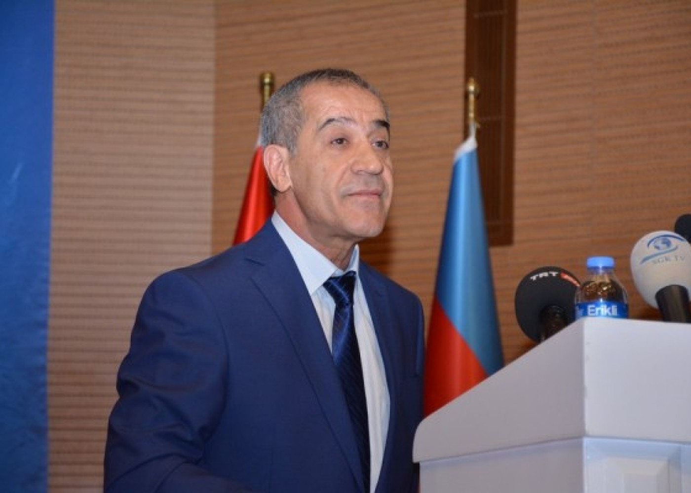 Naxçıvanın səhiyyə naziri işdən çıxarıldı