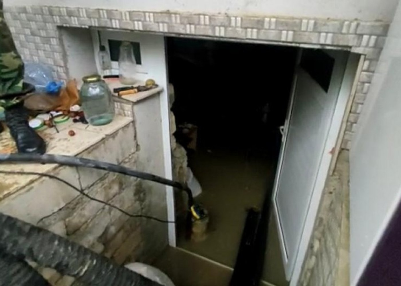 Naxçıvanda evi su basdı