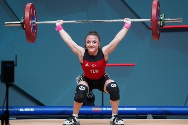 Ermənistanda qızıl medal alan türkiyəli atlet qələbəsini Azərbaycana həsr etdi