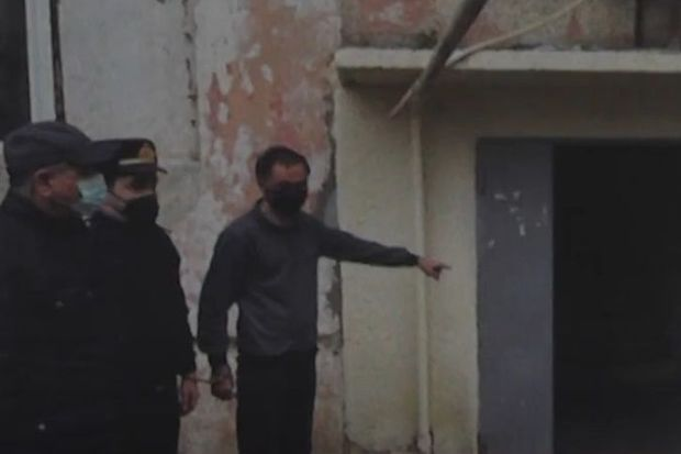 Baldızının ailəsini qətlə yetirən müəllimin cinayət işi