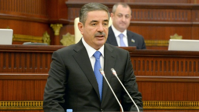 General Seyfulla Əzimov parlamentdə hesabat verdi - YENİLƏNİB