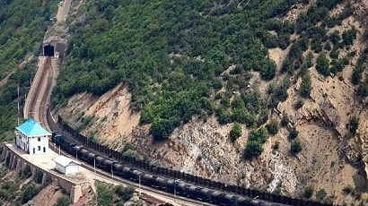 Rəşt-Xəzər dəmir yolu iki aya istifadəyə veriləcək