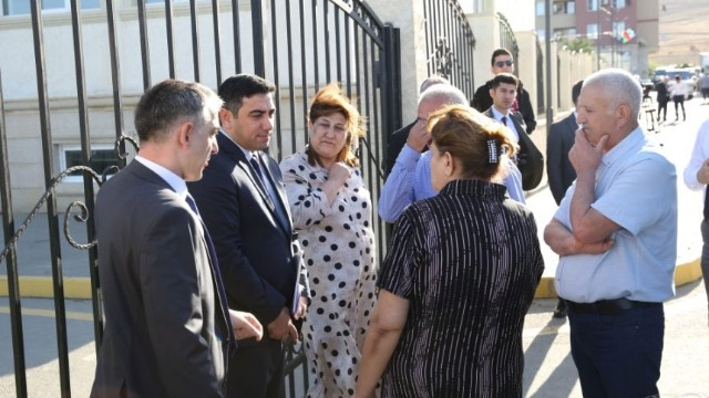 Daha 15 ailə Laçına yola salındı