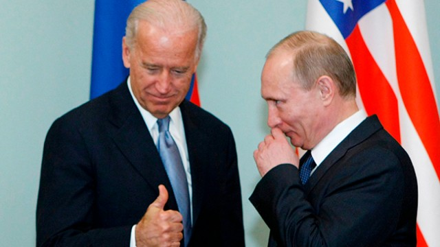 "Putinin nüvə silahından istifadə etməsi realdır" - Bayden