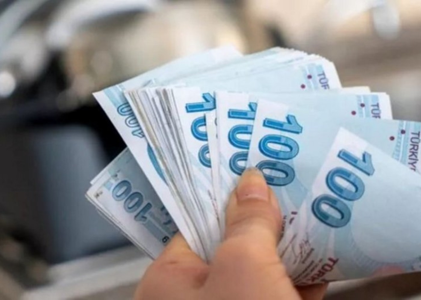 Türkiyədə minimum əmək haqqı 11 min 402 lirə oldu