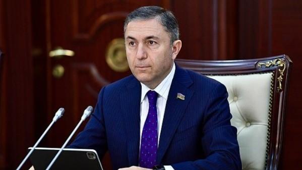 "Hazırda vətəndaşlarda 14 milyona yaxın kart var" - Komitə sədri