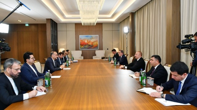 Prezident İranın xarici işlər nazirini qəbul edib