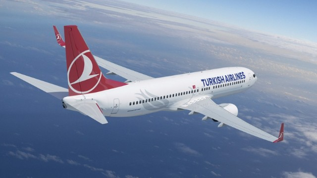 "Turkish Airlines"in təyyarəsi Bakıya təcili eniş etdi