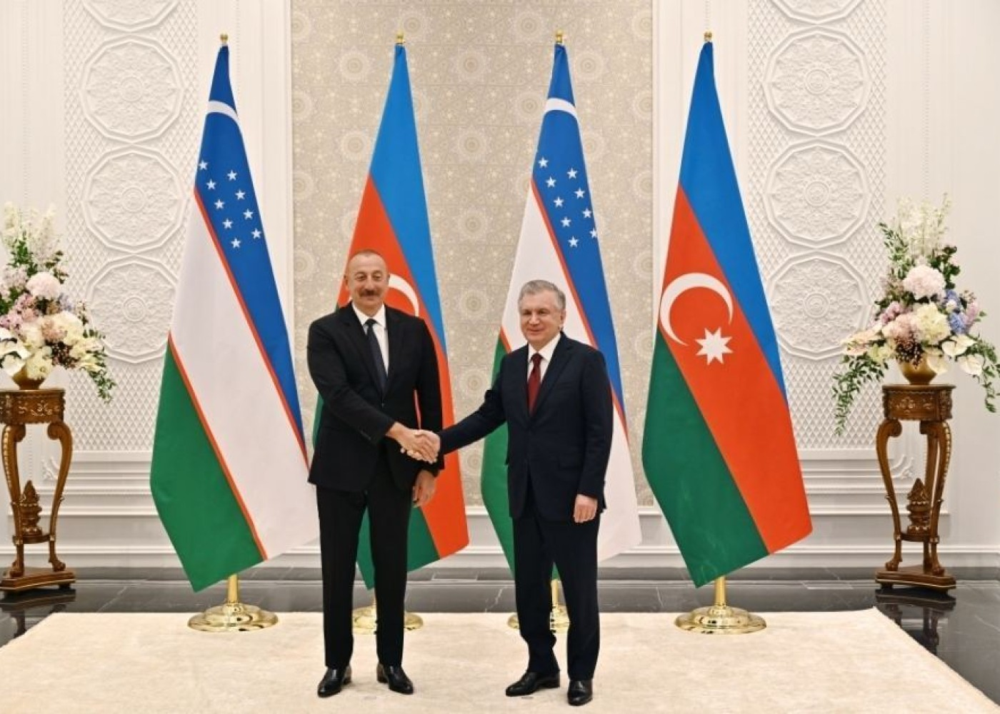 İlham Əliyev Şavkat Mirziyoyevə təbrik məktubu göndərdi