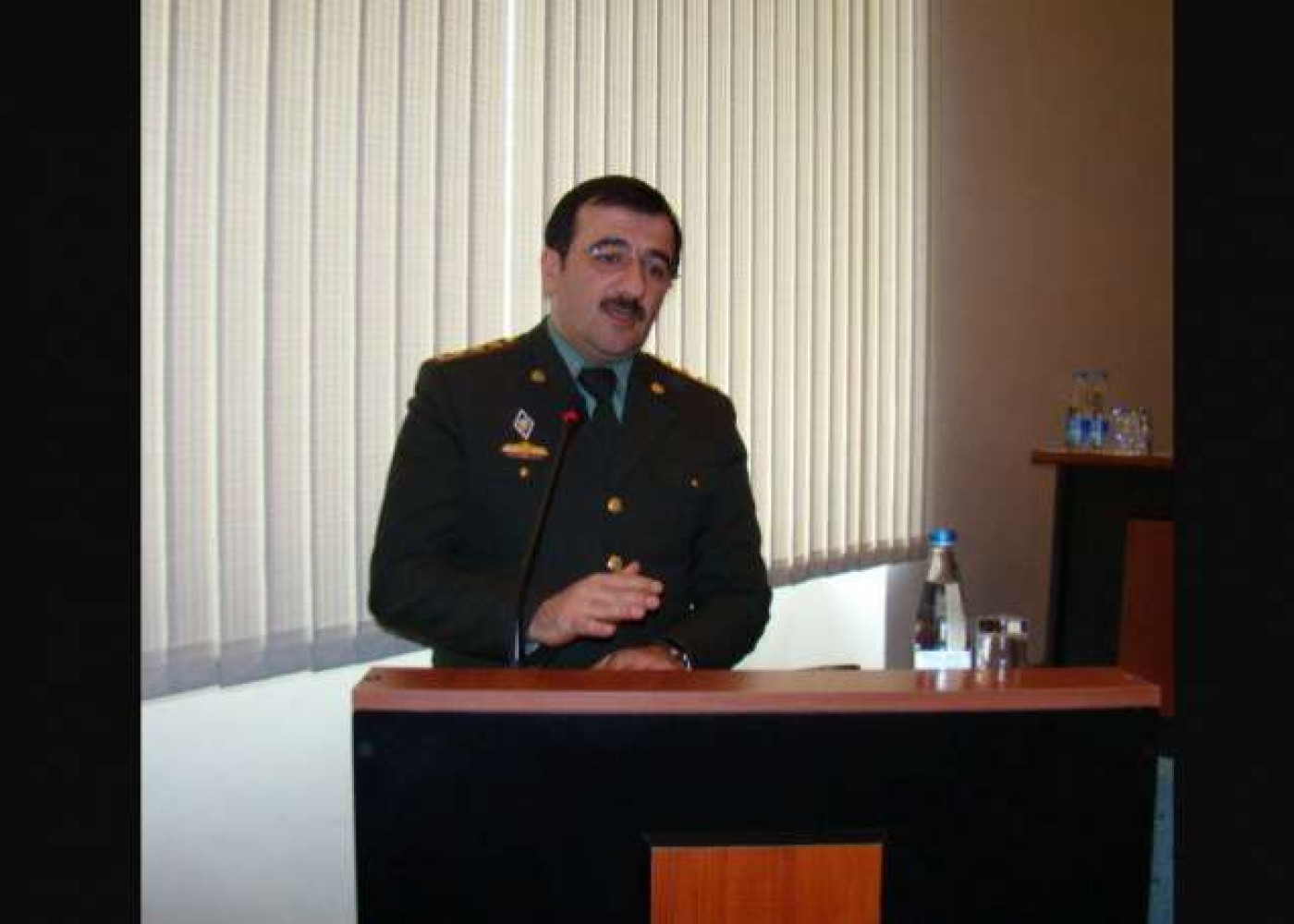 Nazir Mirsaleh Seyidovu kollektivə təqdim etdi