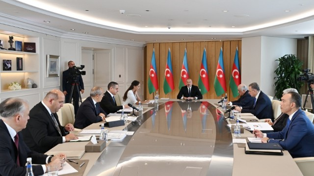"Azərbaycanın xarici ticarət profisiti təqribən 10 milyard dollara yaxın olub" - Prezident