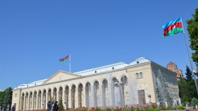 Bu icra hakimiyyətinin binasında YANĞIN OLDU