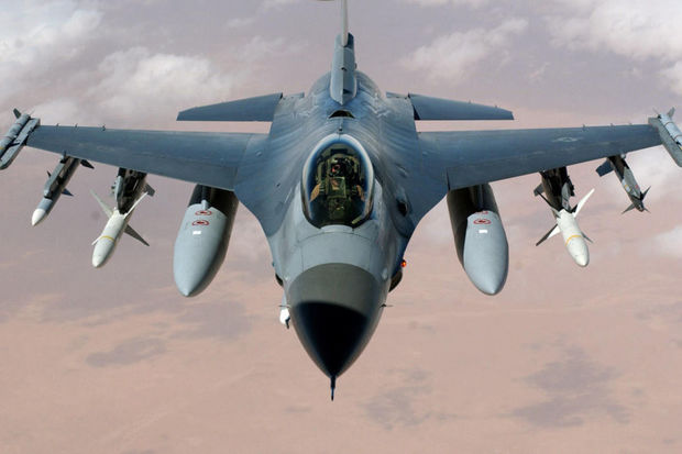 Bayden Ukrayna hərbçilərinin “F-16”nı idarə etmək üçün təlim keçmələrinə razılıq verib
