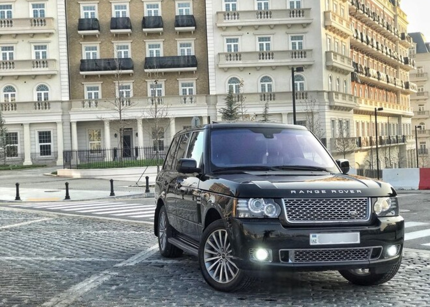 Bakıda "Range Rover"dən oğurluq edildi