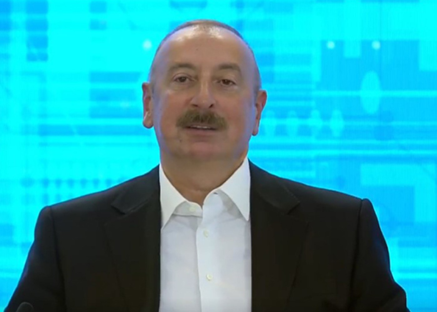 İlham Əliyev Şuşa Qlobal Media Forumunda çıxış edir - CANLI