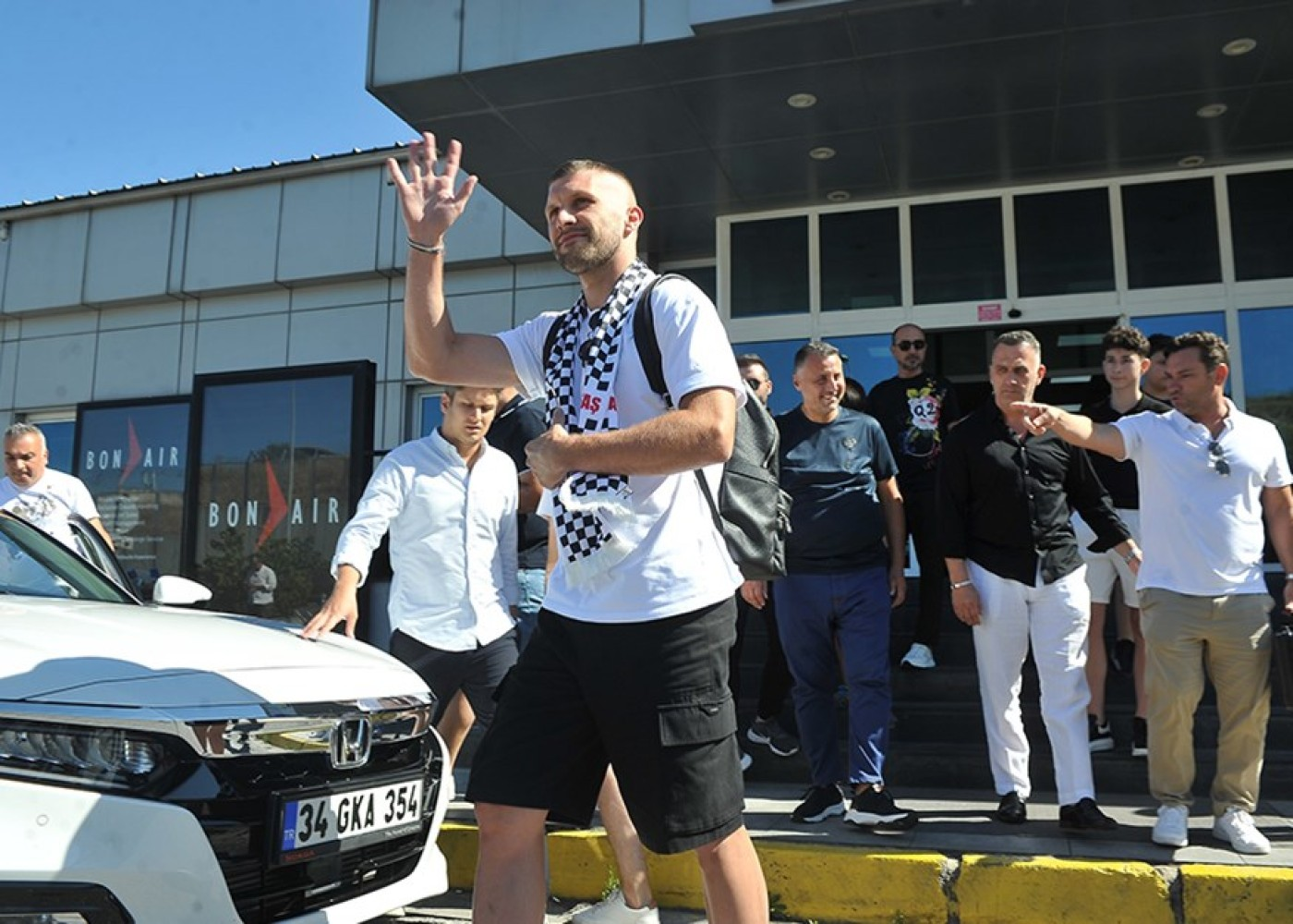 “Milan”ın hücumçusu “Beşiktaş”a keçdi