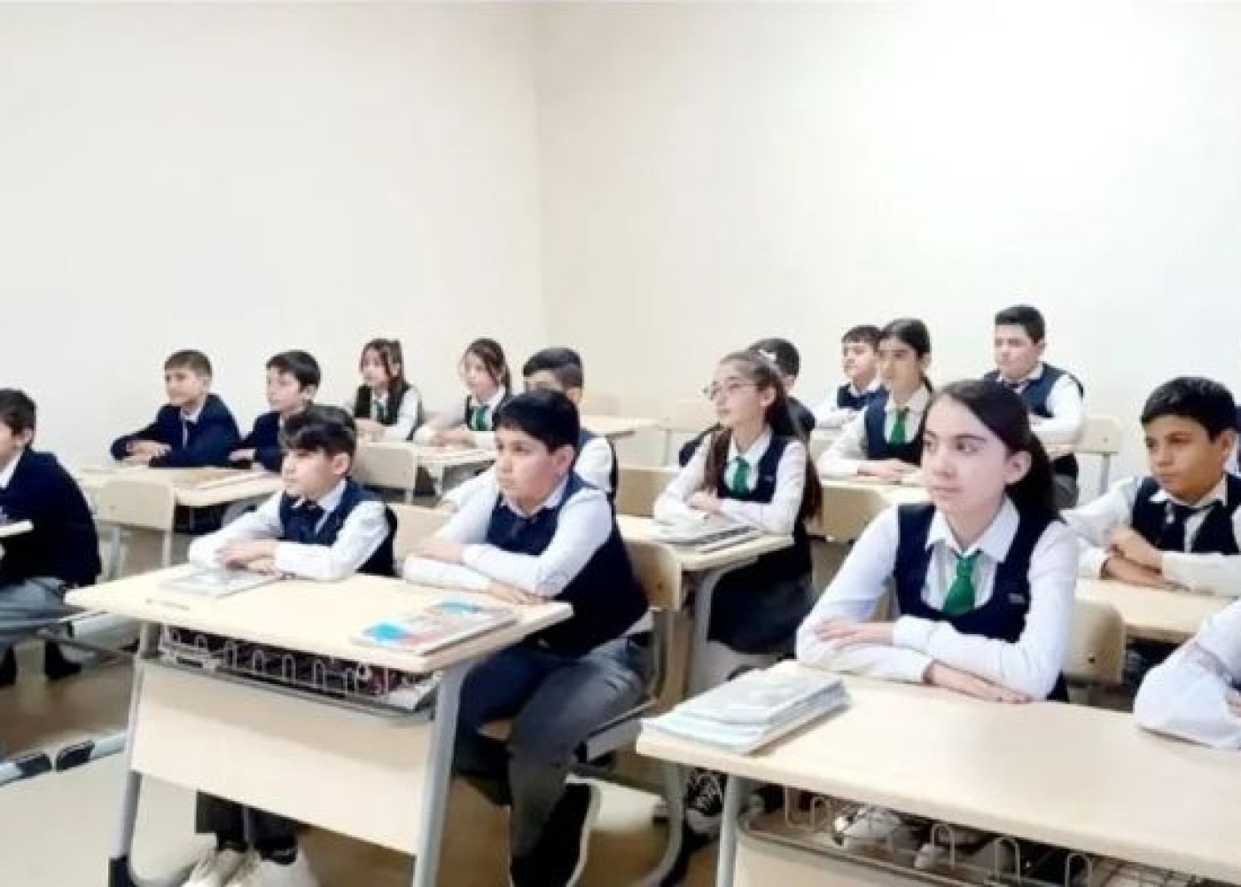 Naxçıvanda şagirdlər hansı məktəbli formasından geyinəcək? - AÇIQLAMA