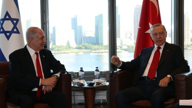 Ərdoğan ilk dəfə Netanyahu ilə görüşdü