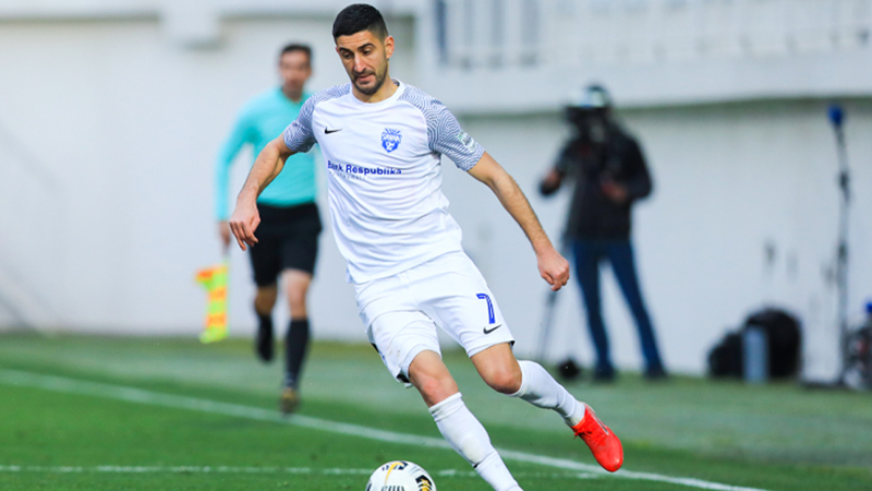 Hakimi söyən "Sabah"ın futbolçusuna dördoyunluq cəza