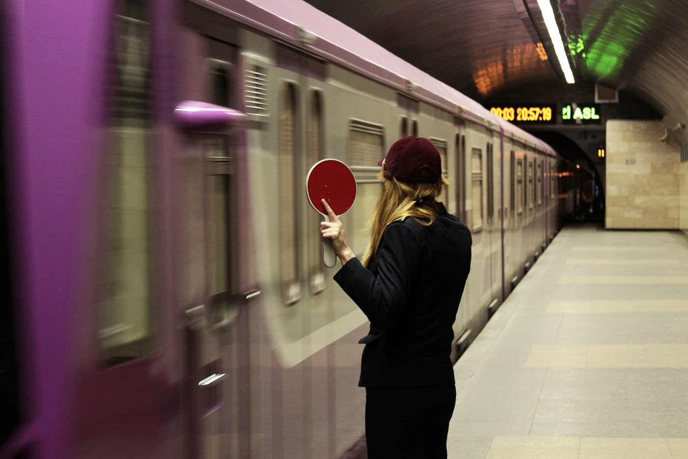 Bakı metrosunda ölüm olub