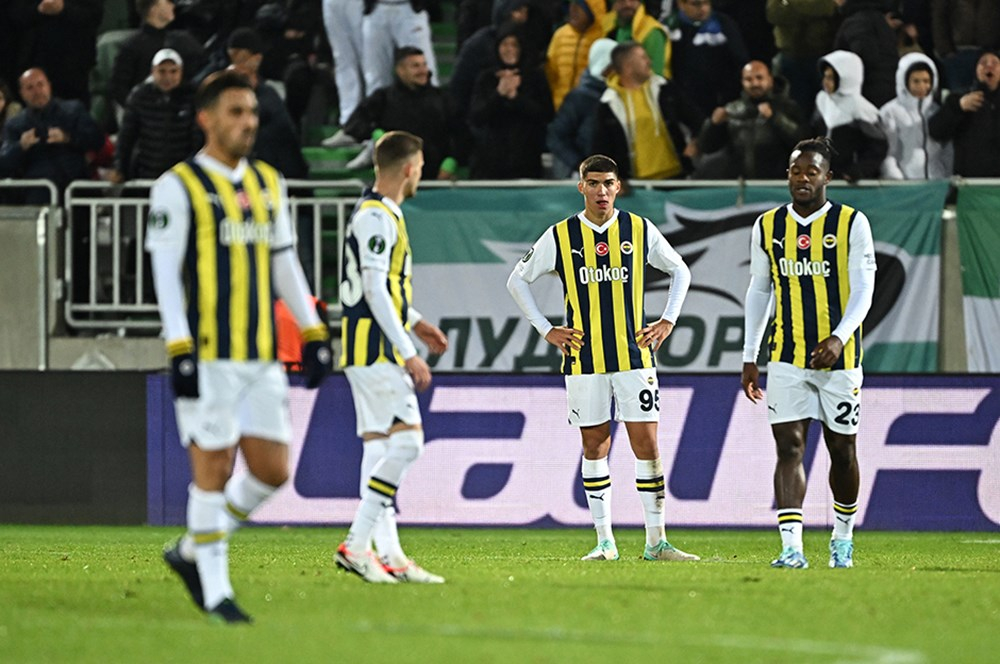 "Fənərbaxça" 3 əcnəbi ilə yollarını ayırır