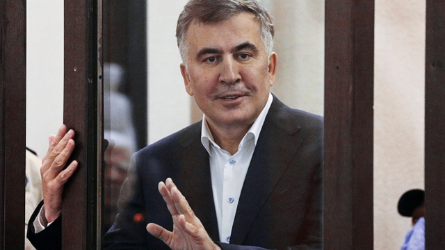 "İlk işimiz Milli Bankı ləğv etməkdir, iqtisadiyyatımız avroya keçməlidir" - Saakaşvili