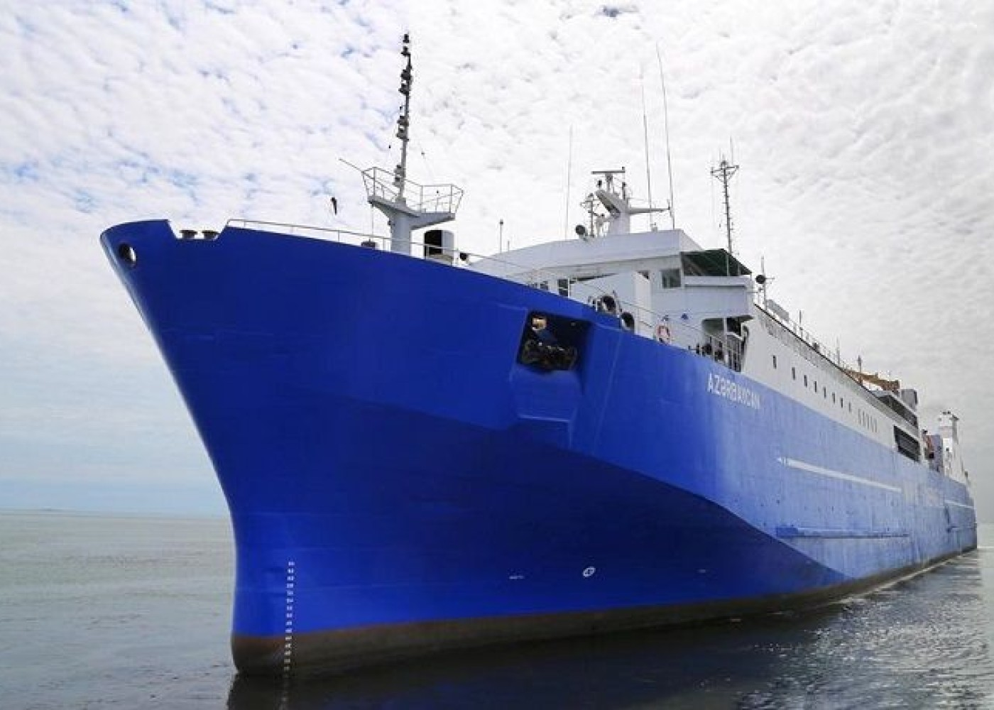 Azərbaycanda gəmi hərraca çıxarılır - 1,8 milyon manata
