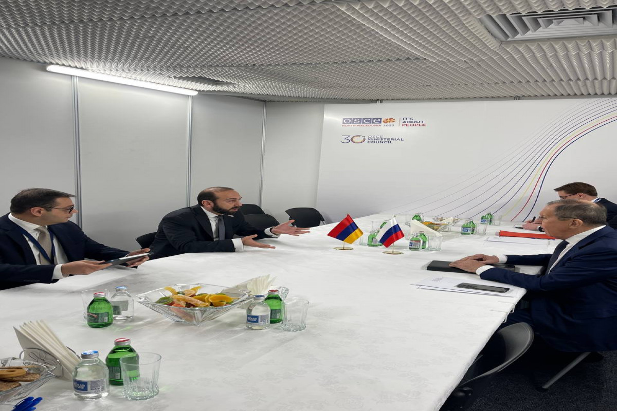 Mirzoyan və Lavrov Skopyedə görüşüb