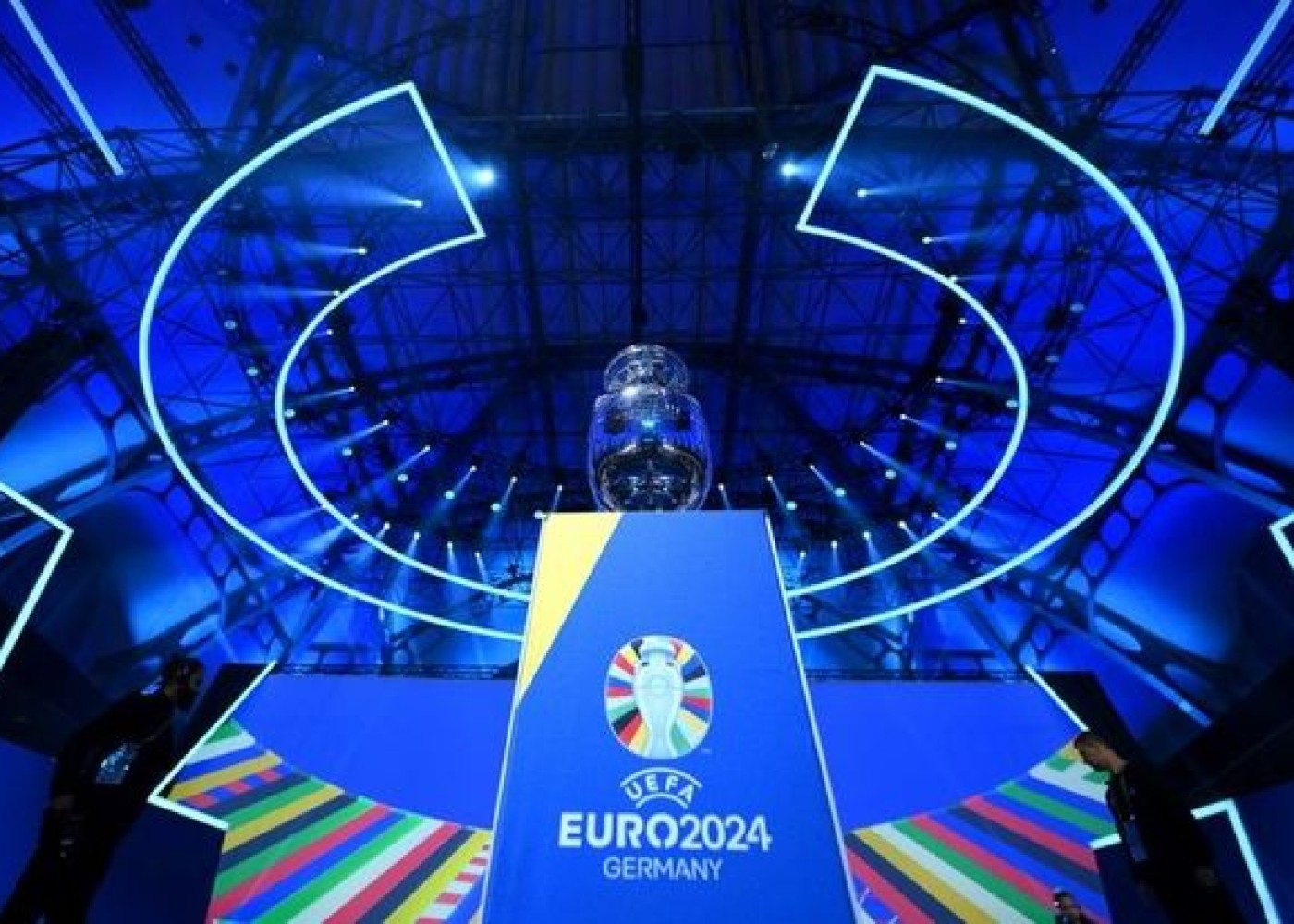 Bu gün Avropa çempionatı final mərhələsinin püşkü atılacaq