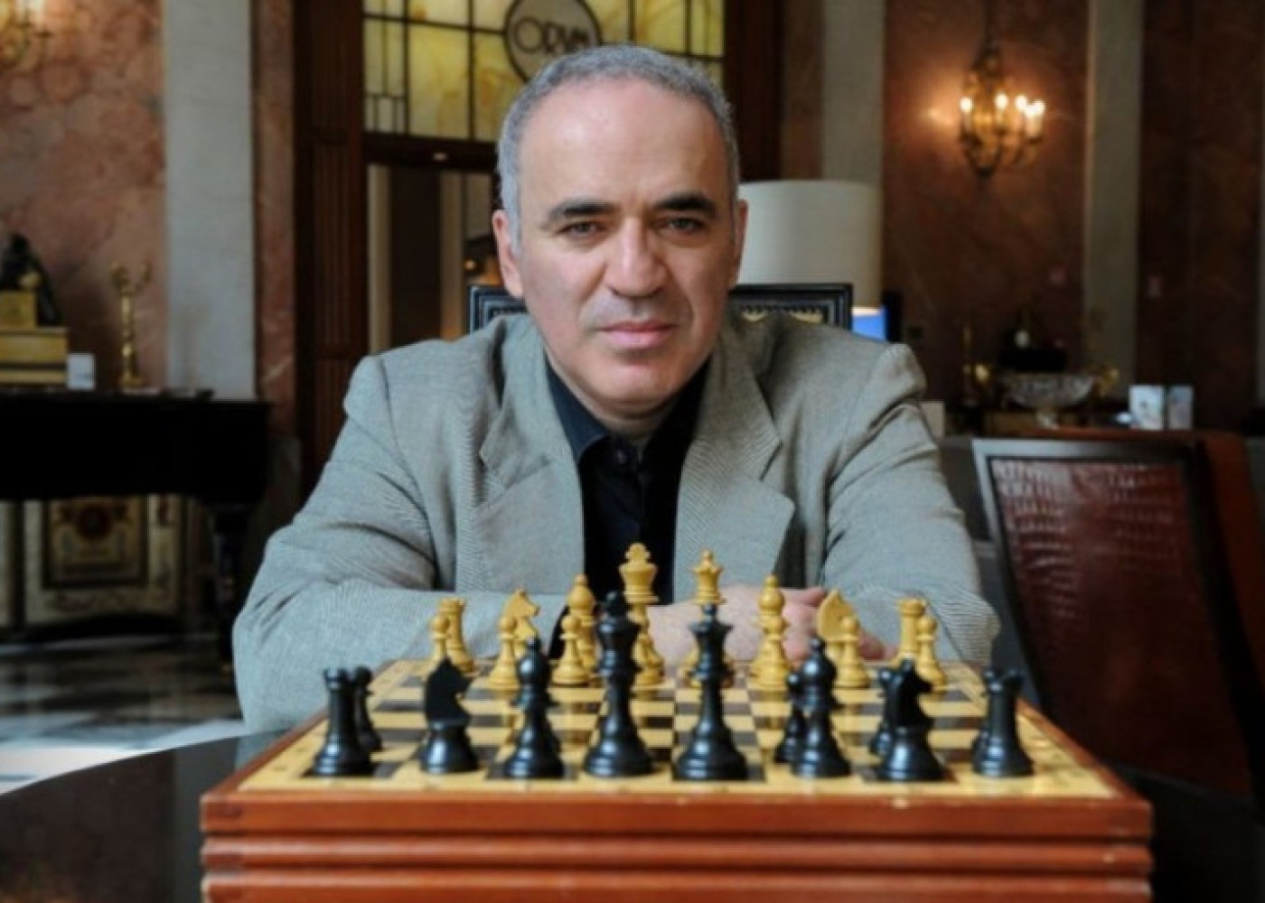 Dünya çempionu Kasparov yenə cərimələndi