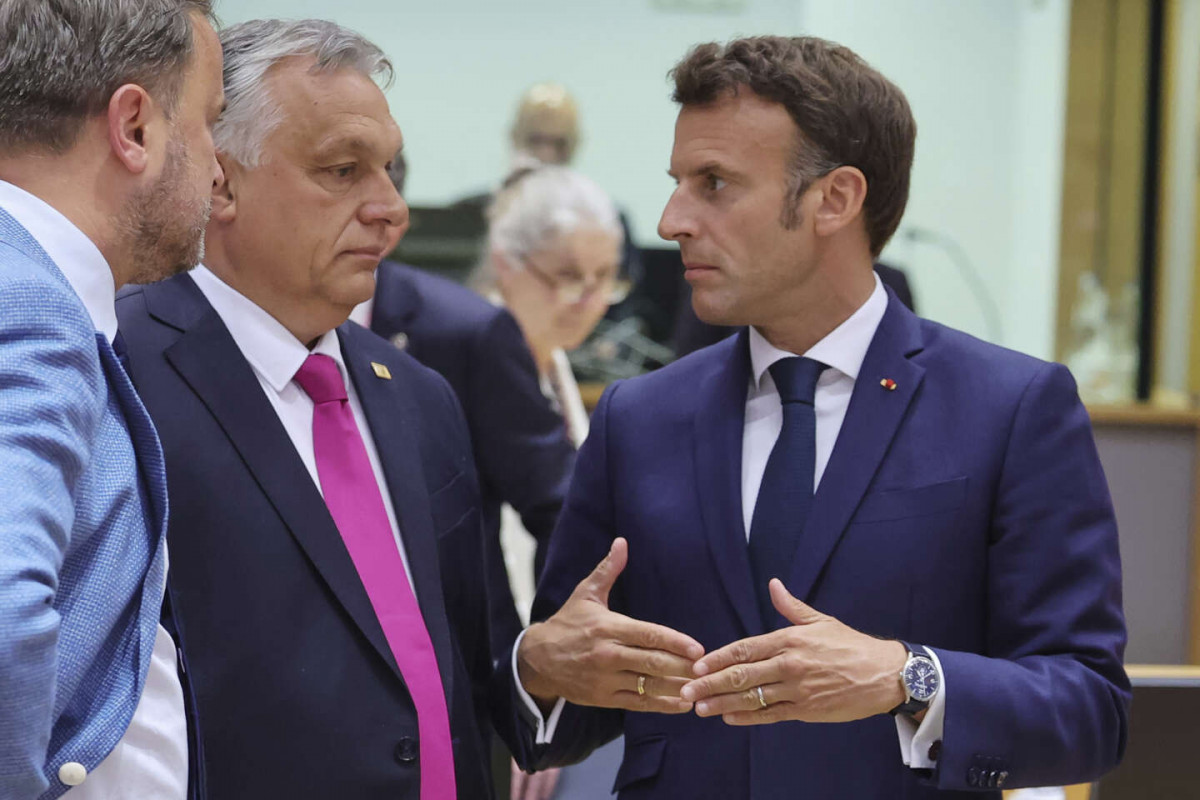 KİV: Makron Ukraynanın Aİ-yə üzvlüyünü müzakirə etmək üçün Orbanı Parisə dəvət edib