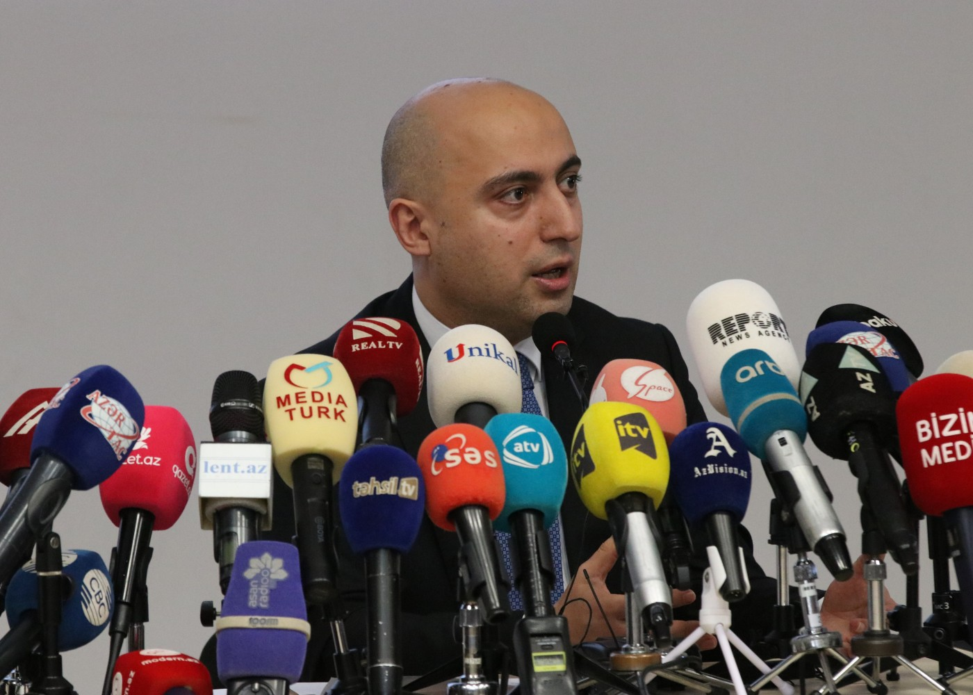 “Valideynlər arasında olan konflikt uşaqlarda travma yaradır” - Nazir