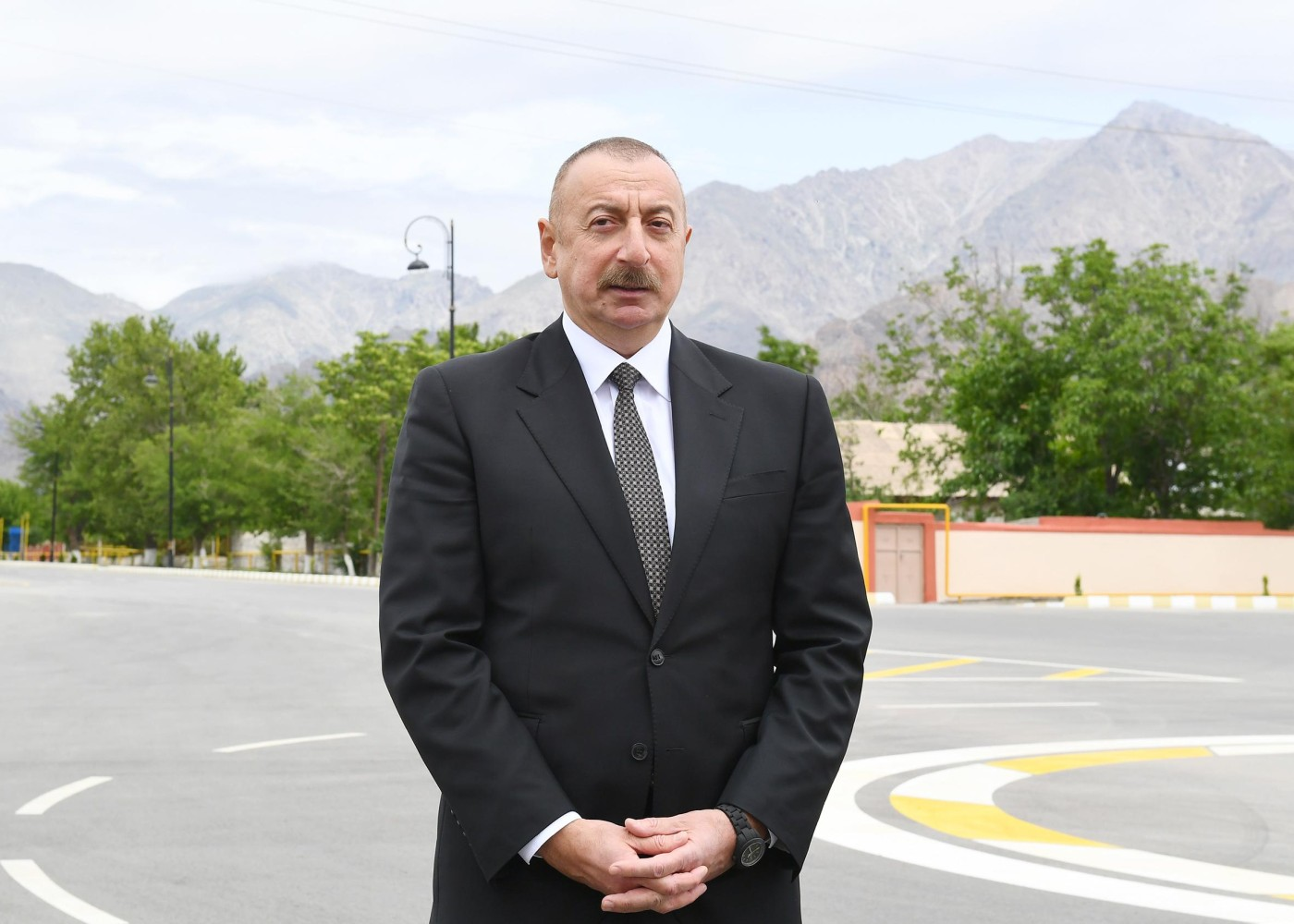 Prezident yol tikintisinə pul ayırdı - SƏRƏNCAM