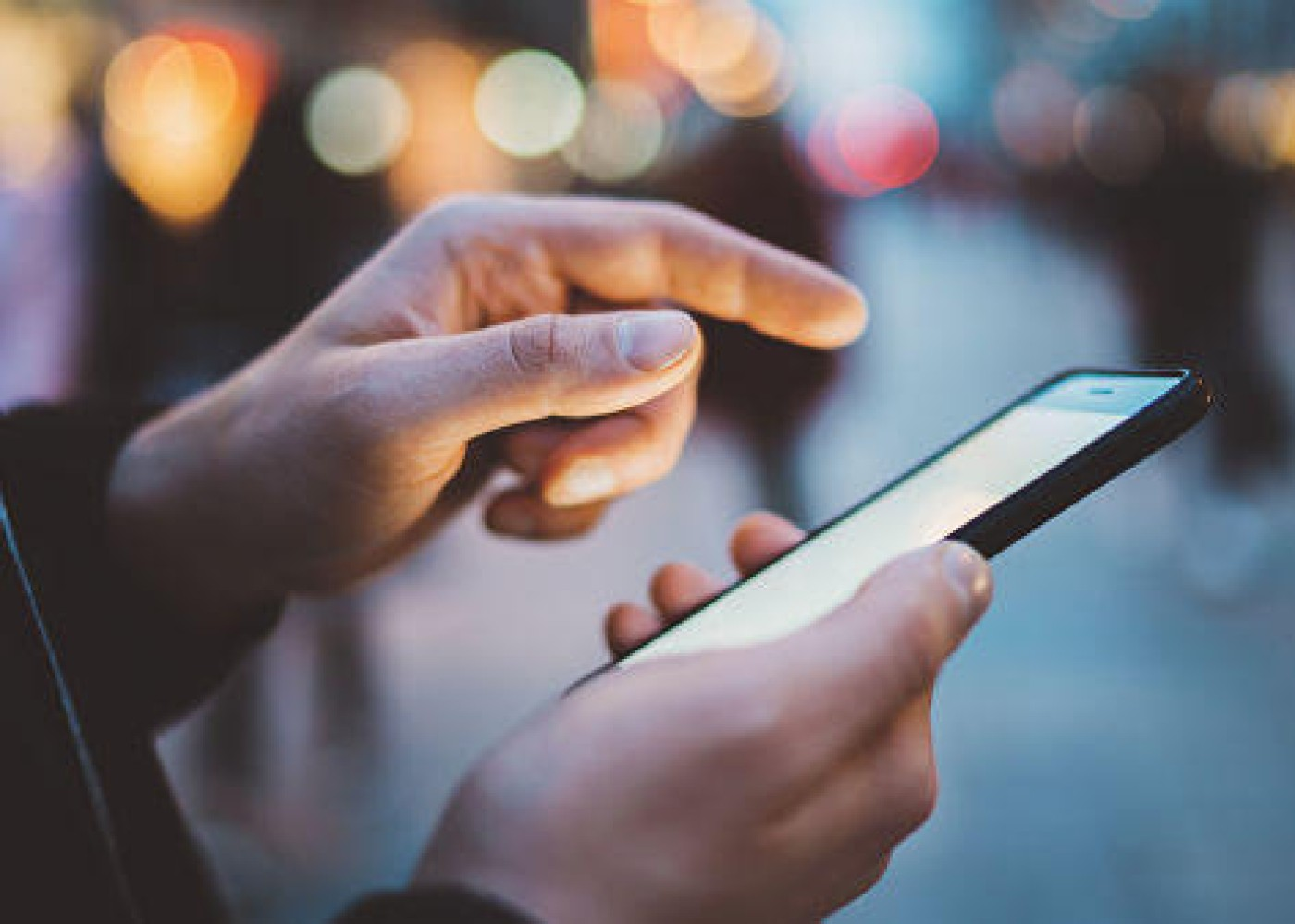 Quldurluq edərək mobil telefon oğurladılar