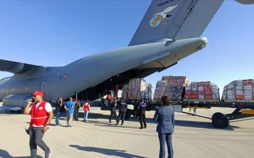 Misirə Qəzza zolağına humanitar yardım aparan 300-dən çox təyyarə enib