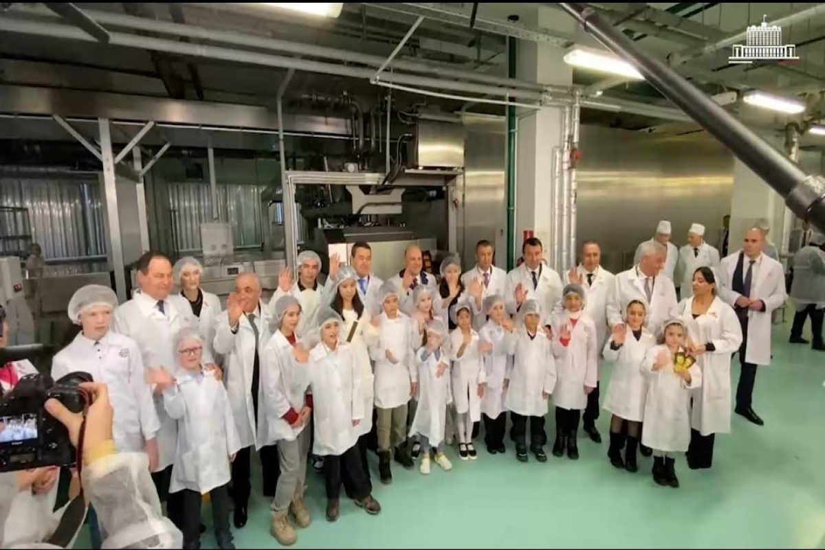 MDB hökumət başçıları Moskvada şokolad fabrikini ziyarət ediblər