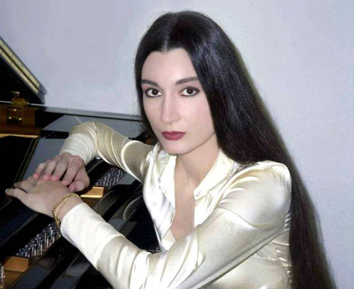 Əzizə Mustafazadədən anası Eliza ilə bağlı paylaşım - FOTO