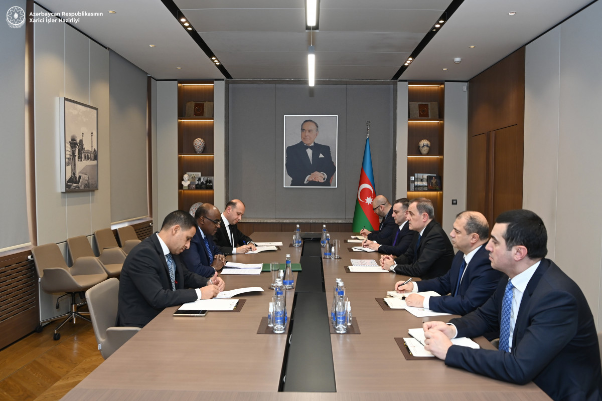 Ceyhun Bayramov İƏT Baş katibinin müavini ilə görüşüb
