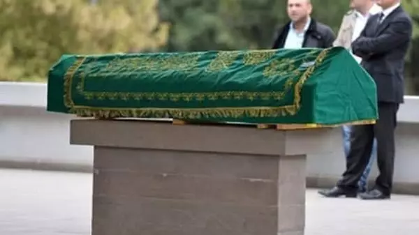 Azərbaycanda tanınmış musiqiçi vəfat etdi