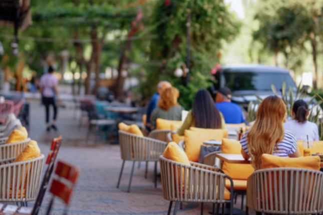 Səkilərdə masa-stul dövrü bitdi – Yeni təlimatla kafe sahiblərinə məhdudiyyət