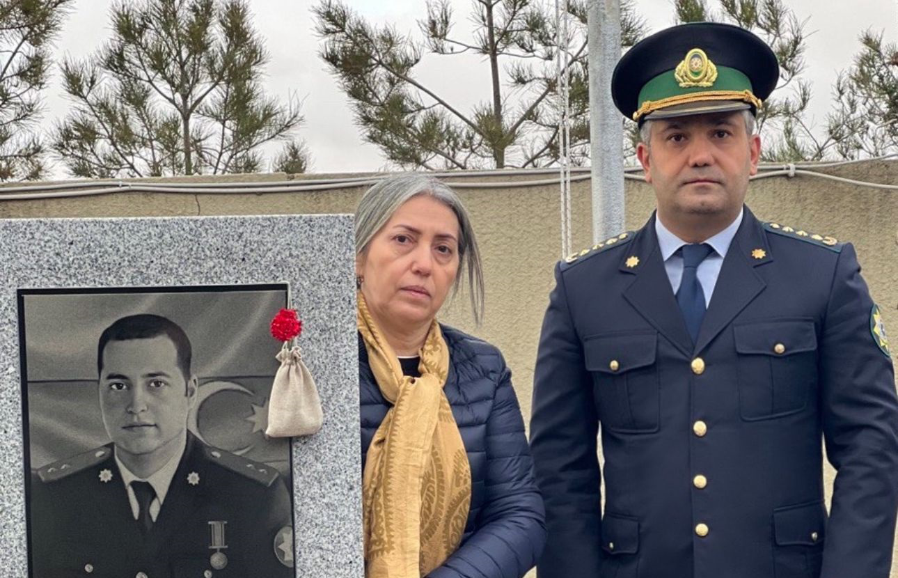 “GÖMRÜKÇÜ OLMAQ BÖYÜK MƏSULİYYƏT VƏ ALİ ŞƏRƏFDİR” - Mircəlal Qurbanov keçmiş həmkarlarını təbrik etdi